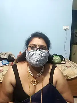 Snapshot of Kannadasexywifes chatting on May 8, 5:06 pm Kannadasexywifes online show from May 8, 5:06 pm