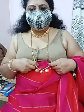 Snapshot of Kannadasexywifes chatting on July 16, 6:05 pm Kannadasexywifes online show from July 16, 6:05 pm