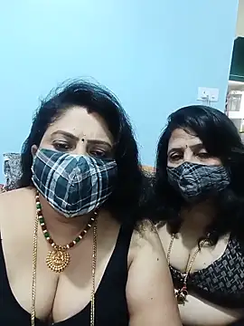 Snapshot of Kannadasexywifes chatting on May 24, 10:37 am Kannadasexywifes online show from May 24, 10:37 am