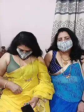 Snapshot of Kannadasexywifes chatting on July 6, 4:53 pm Kannadasexywifes online show from July 6, 4:53 pm