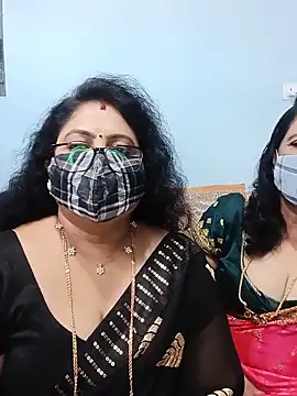 Snapshot of Kannadasexywifes chatting on May 20, 7:27 am Kannadasexywifes online show from May 20, 7:27 am