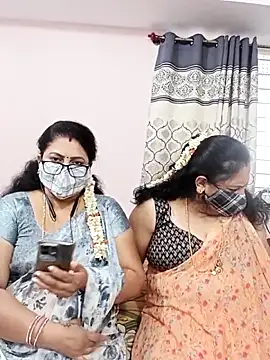 Snapshot of Kannadasexywifes chatting on July 1, 12:16 pm Kannadasexywifes online show from July 1, 12:16 pm