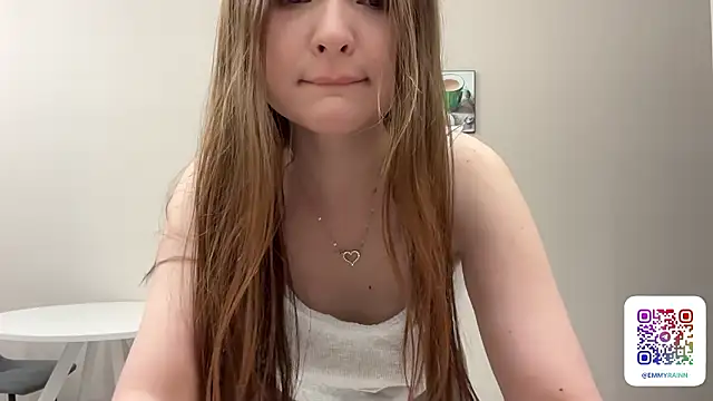 Snapshot of emmyrain chatting on February 28, 2:17 pm emmyrain online show from February 28, 2:17 pm