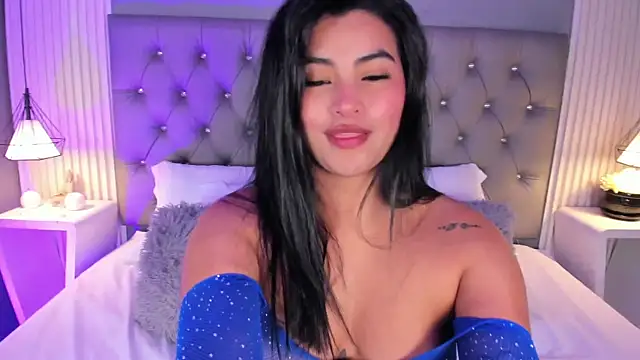 Snapshot of Sara_Vega_ chatting on February 14, 5:18 am Sara Vega online show from February 14, 5:18 am