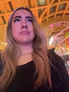 bellabarbiex online show from April 13, 5:28 pm