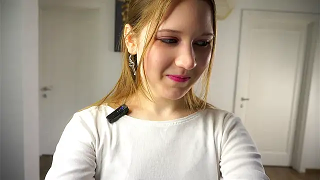 Snapshot of KourtneyRevira chatting on February 20, 11:56 am KourtneyRevira online show from February 20, 11:56 am