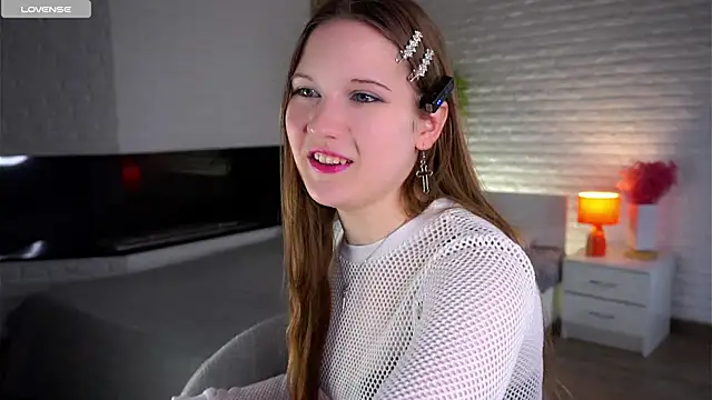 KourtneyRevira online show from March 23, 12:49 pm