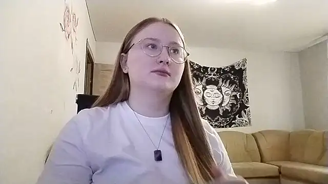 Snapshot of AnikaLipps chatting on July 11, 1:55 pm AnikaLipps online show from July 11, 1:55 pm