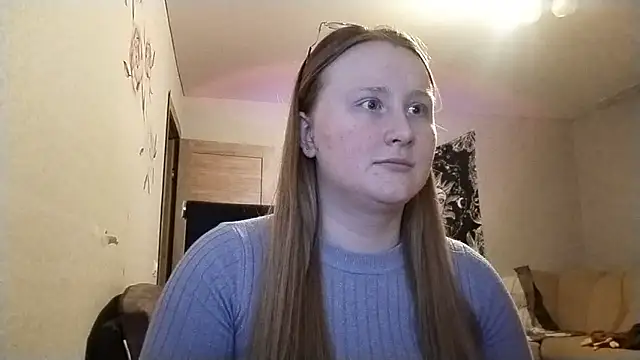 AnikaLipps online show from April 17, 2:25 am