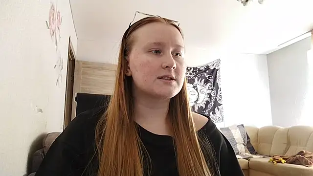 AnikaLipps online show from April 19, 2:07 pm