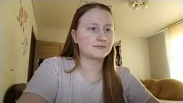 AnikaLipps online show from May 7, 1:47 pm