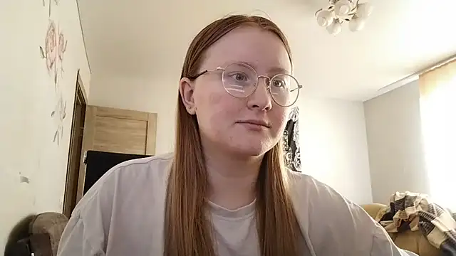 Snapshot of AnikaLipps chatting on June 17, 1:21 pm AnikaLipps online show from June 17, 1:21 pm