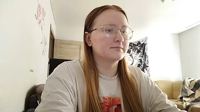 Snapshot of AnikaLipps chatting on June 19, 1:50 pm AnikaLipps online show from June 19, 1:50 pm
