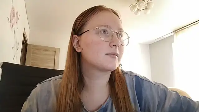 Snapshot of AnikaLipps chatting on June 27, 12:00 pm AnikaLipps online show from June 27, 12:00 pm