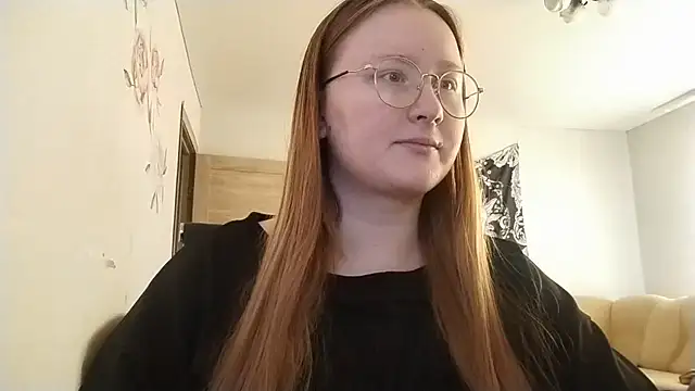 AnikaLipps online show from April 30, 11:50 am
