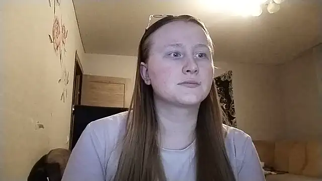 AnikaLipps online show from May 2, 12:05 am