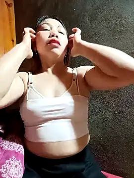 Pretty girl 2 online show from February 24, 1:23 pm