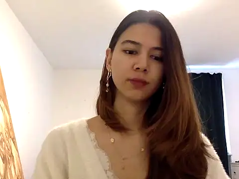 KiraVixenSweet online show from February 16, 11:09 am