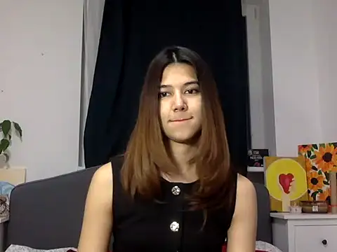 KiraVixenSweet online show from March 19, 10:32 pm