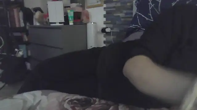 luanahot1 online show from March 16, 12:42 pm