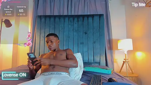 Snapshot of hanssmitt chatting on February 21, 7:16 pm hanssmitt online show from February 21, 7:16 pm