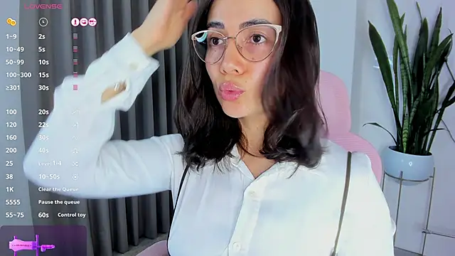sara ospina22 online show from April 3, 11:49 am