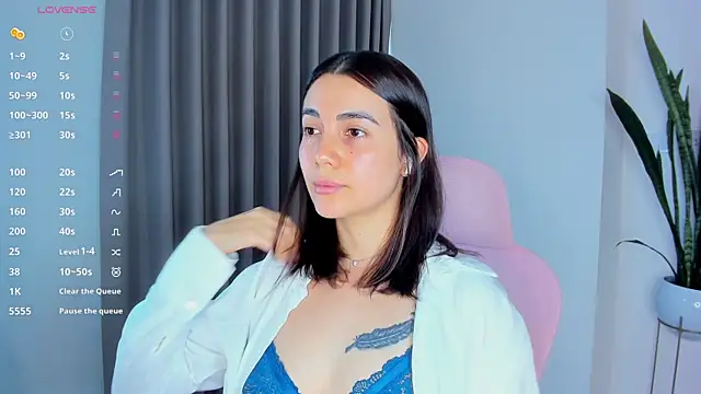 sara ospina22 online show from April 14, 12:43 pm
