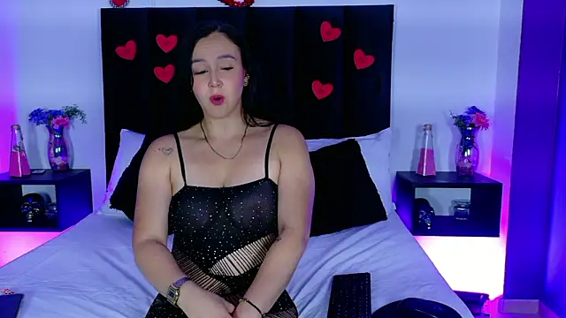 mariamlennox online show from February 26, 7:25 pm