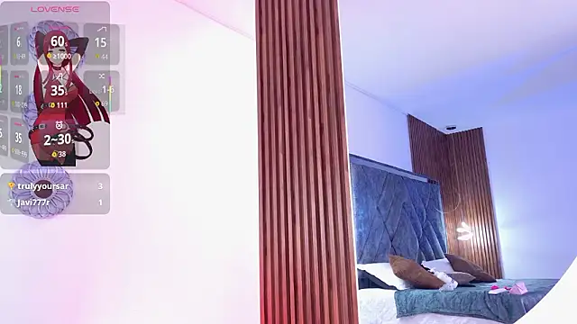 Snapshot of LunaVelour13 chatting on February 20, 6:26 am LunaVelour13 online show from February 20, 6:26 am