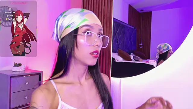 Snapshot of LunaVelour13 chatting on February 21, 3:19 am LunaVelour13 online show from February 21, 3:19 am