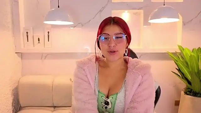 emily  tp online show from February 25, 12:38 pm