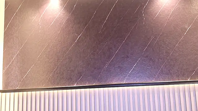 Kinsleybrown online show from April 16, 4:13 am