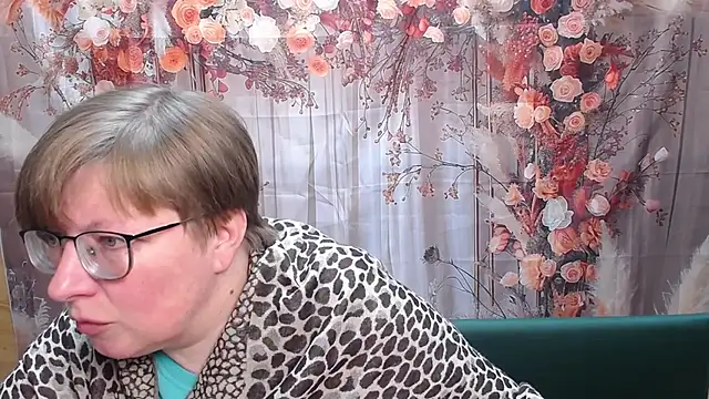 RadaChudna online show from April 15, 5:13 am