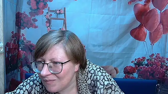 Snapshot of RadaChudna chatting on February 27, 12:16 pm RadaChudna online show from February 27, 12:16 pm