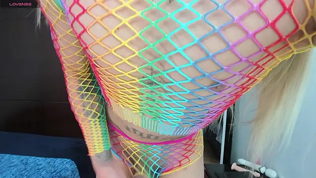 alisoondrean  online show from March 25, 8:30 pm