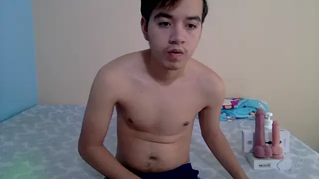 Snapshot of IronDante chatting on May 11, 12:06 pm IronDante online show from May 11, 12:06 pm