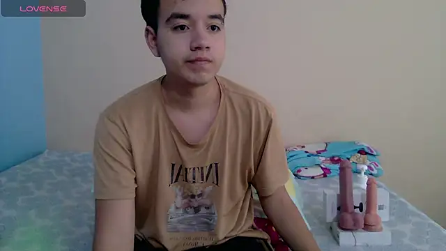 Snapshot of IronDante chatting on June 19, 12:11 pm IronDante online show from June 19, 12:11 pm