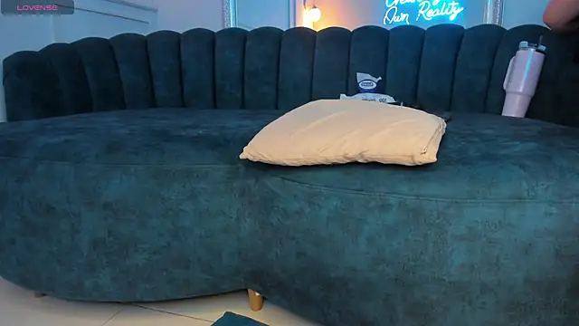 Zafiro21  online show from April 23, 7:26 pm