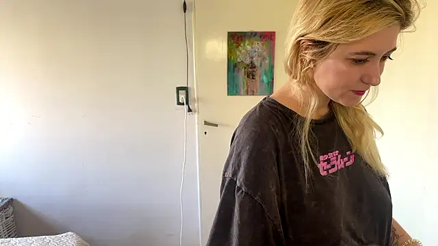 Sophiasnarl online show from March 16, 8:11 pm