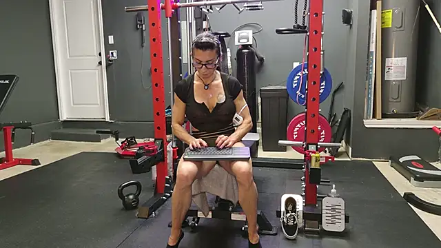 Snapshot of lunasexy79 chatting on June 8, 2:50 pm lunasexy79 online show from June 8, 2:50 pm