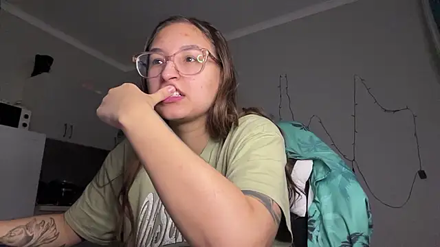 YettaUrive online show from February 26, 2:28 pm