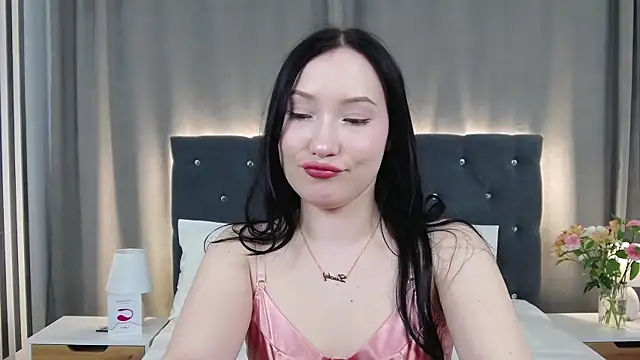 VikkyVonn online show from April 1, 12:06 pm