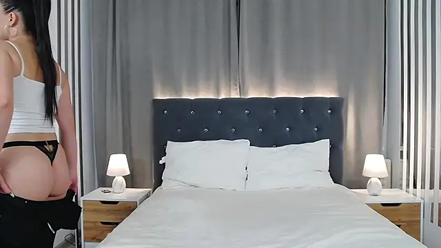 VikkyVonn online show from May 18, 10:09 am