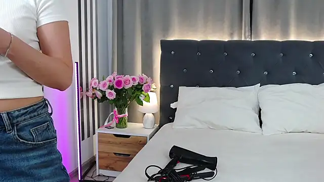 VikkyVonn online show from June 1, 10:04 am