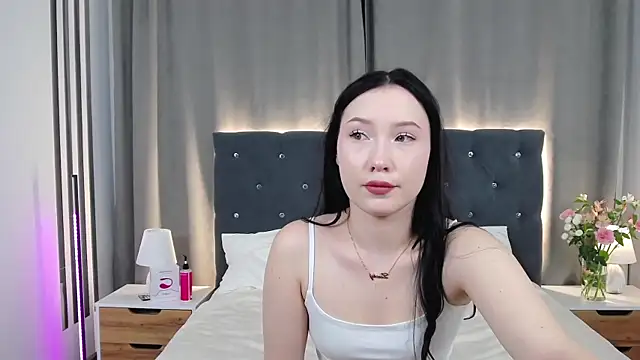 VikkyVonn online show from April 4, 11:06 am