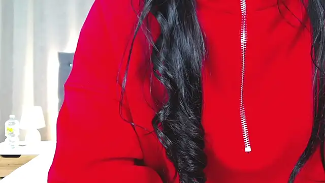 VikkyVonn online show from March 6, 11:05 am