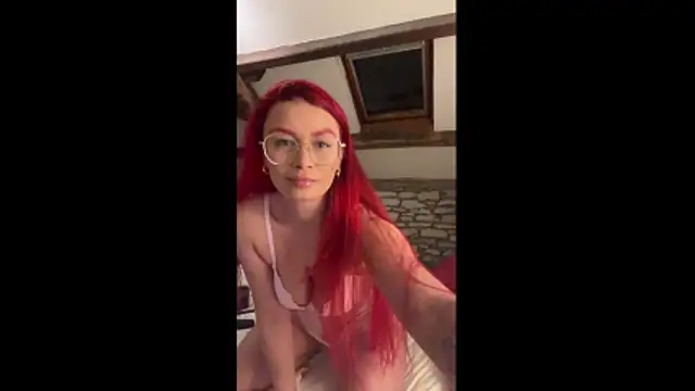 FoxyValentine online show from March 6, 7:20 pm