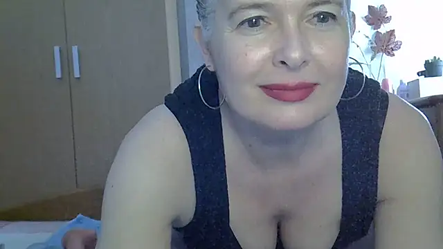 Laura-Parker online show from March 28, 2:29 pm