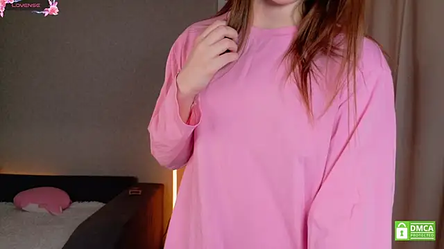 KateNickson online show from April 13, 5:22 am