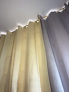 scarleth zin online show from April 14, 6:13 pm